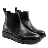 Chelsea boots in black calfskin leather with high sole