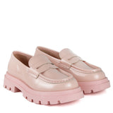 Loafers in patent pink leather