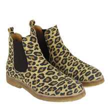 Load image into Gallery viewer, Chelsea Boots in velour animalier
