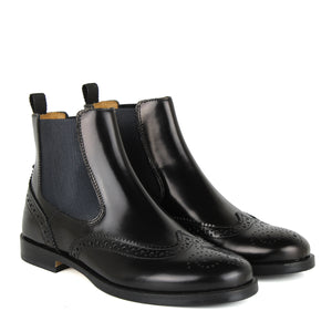 Chelsea boot in polished black leather and blue elastic