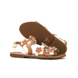 Sandals in calfskin leather with leather flowers on top