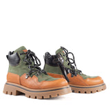 Hiking boots in nabuk and calfskin leather