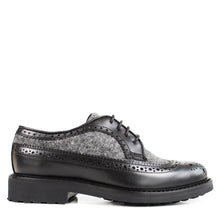 Load image into Gallery viewer, Brogue Derby in black calf leather and fabric detail
