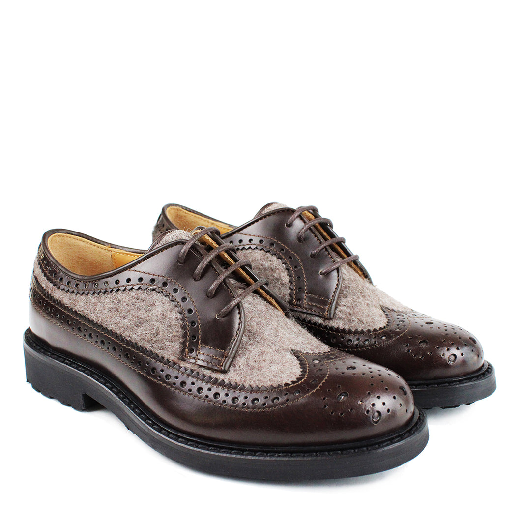 Brogue Derby in brown calf leather and fabric detail