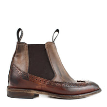 Load image into Gallery viewer, Chelsea boot in brown leather
