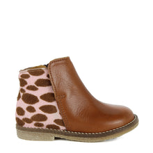 Load image into Gallery viewer, Ankle Boots in tan leather and animalier effect pony
