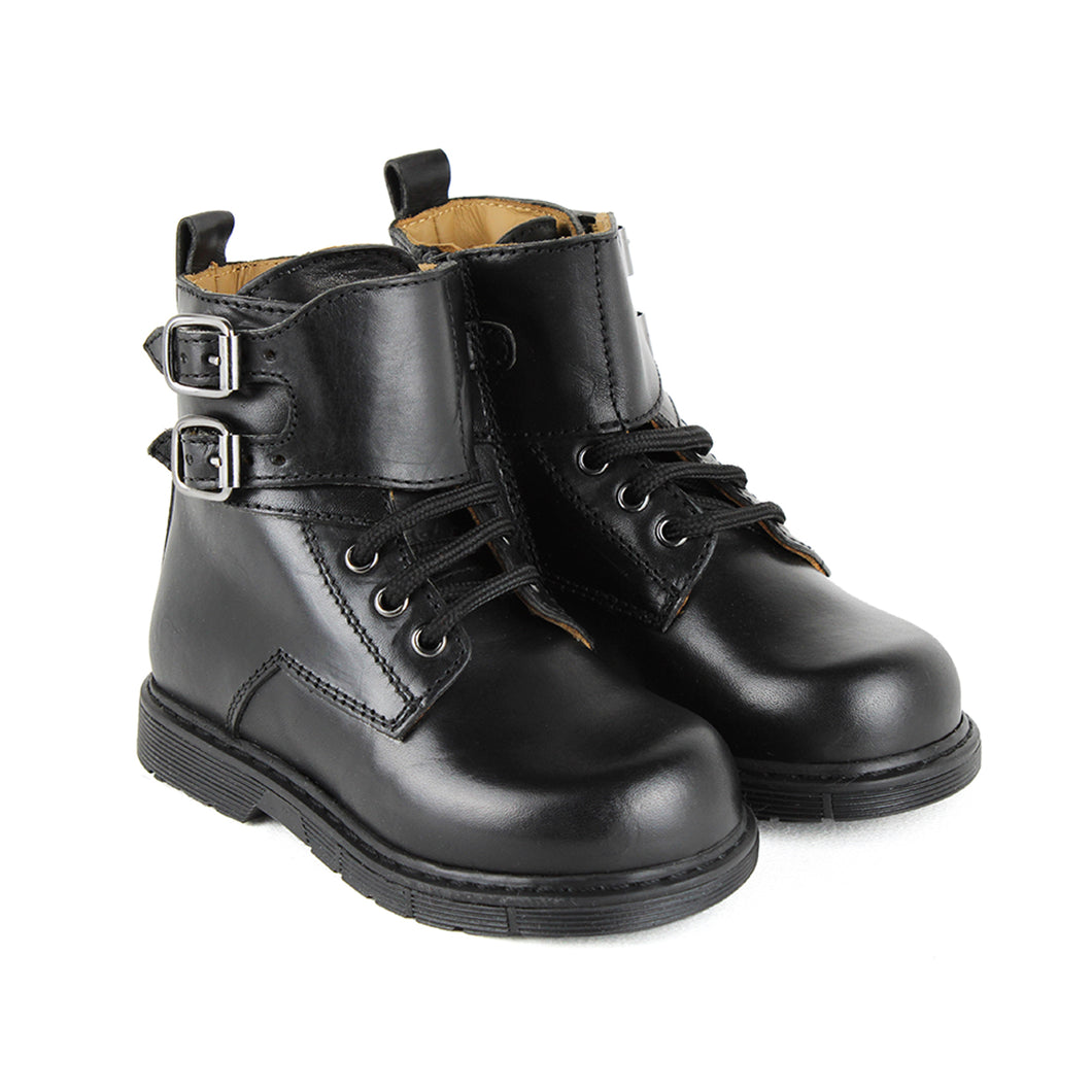 Toddler Boots in black leather with straps