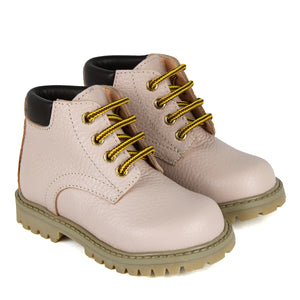 Toddler mountain boots in pale pink leather