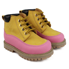 Load image into Gallery viewer, Toddler Ankle Boots in mais nabuk and pink rubber detail

