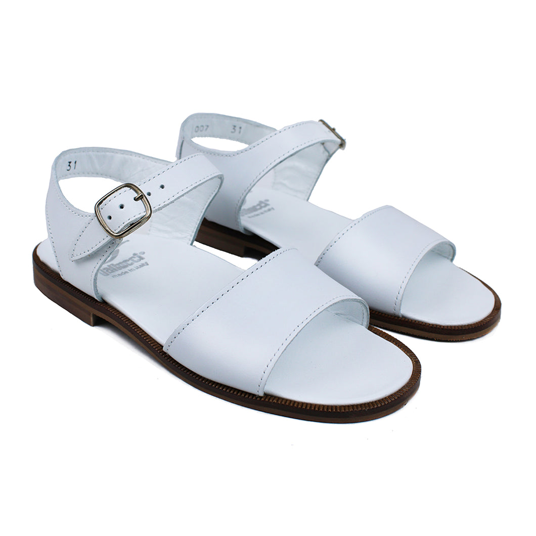 Sandals in white calf leather