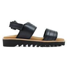 Carica l&#39;immagine nel visualizzatore di Gallery, Sandals in black leather and chunky shark tooth soles
