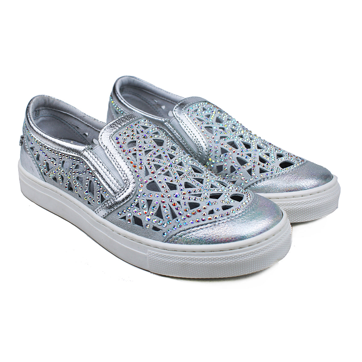 Slip On in silver leather and suede with bright studs