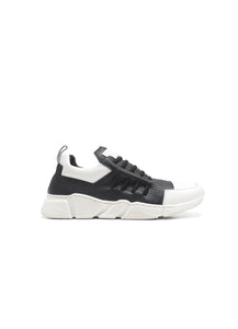 Running in black elk leather