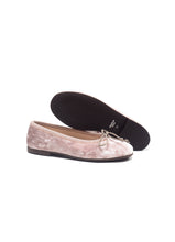 Load image into Gallery viewer, Ballerinas in rose velvet
