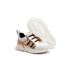 Running in metallic effect champagne elk leather