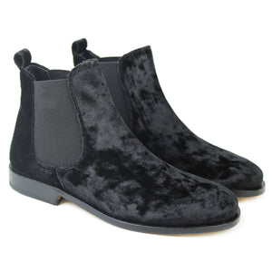 Chelsea Boots in Black Velvet