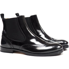 Load image into Gallery viewer, Brogues chelsea boots in black calf leather
