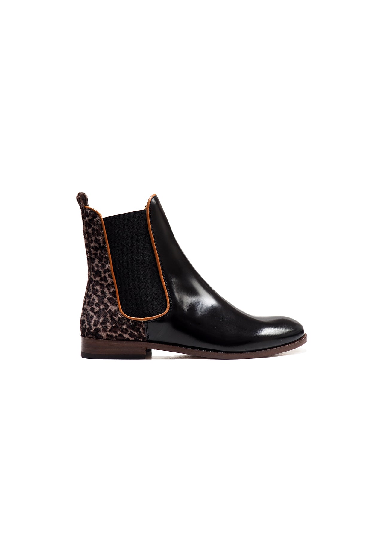 chelsea boots in animalier effect