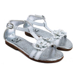 Sandals in white calfskin leather with leather flower on upper