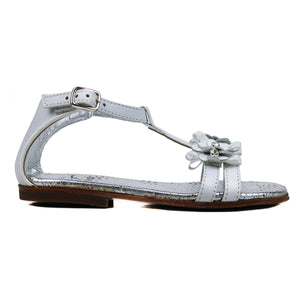 Sandals in white leather with leather flower on upper