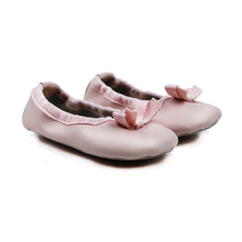 Load image into Gallery viewer, Newborn ballerinas in pink leather
