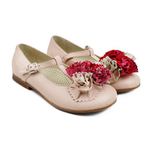 Carica l&#39;immagine nel visualizzatore di Gallery, Ballerinas in pink leather with bold leather roses on top
