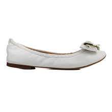Load image into Gallery viewer, Ballerina in white nappa leather
