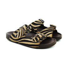 Load image into Gallery viewer, Sandals in pony leather with animalier effect and two buckles

