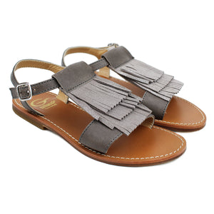 Sandals in anthracite leather with iridescent anthracite fringe and leather sole with antislipping