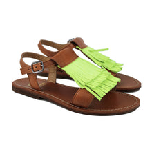 Load image into Gallery viewer, Sandal in tan leather and yellow fluo fringe

