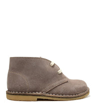 Carica l&#39;immagine nel visualizzatore di Gallery, Natural desert shoes
