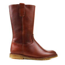 Carica l&#39;immagine nel visualizzatore di Gallery, Boots in tan calf leather and light rubber soles

