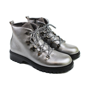 Ankle boot in steel effect grain leather