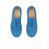 Sneakers in light blue suede leather