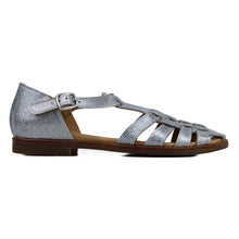 Carica l&#39;immagine nel visualizzatore di Gallery, Cage Sandals in silver iridescent leather
