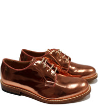 Load image into Gallery viewer, Metallic derby in calf leather and contrast stitching
