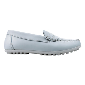 Mocassin in white leather
