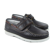 Load image into Gallery viewer, Boat shoes in brown leather with strap
