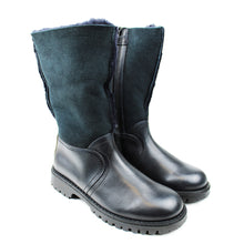 Carica l&#39;immagine nel visualizzatore di Gallery, Boots in navy leather/suede and warm lining
