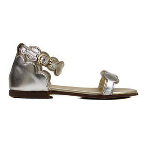 Sandals in platinum leather with round shaped edges