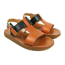 Load image into Gallery viewer, Sandals in tan/olive calf leather
