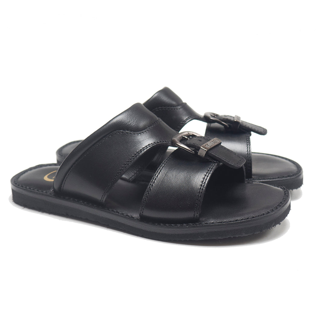 Sliders in black leather and buckle