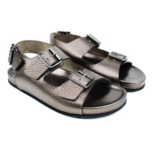 Carica l&#39;immagine nel visualizzatore di Gallery, Sandals in gunmetal elk leather and ergonomic footbed with back strap
