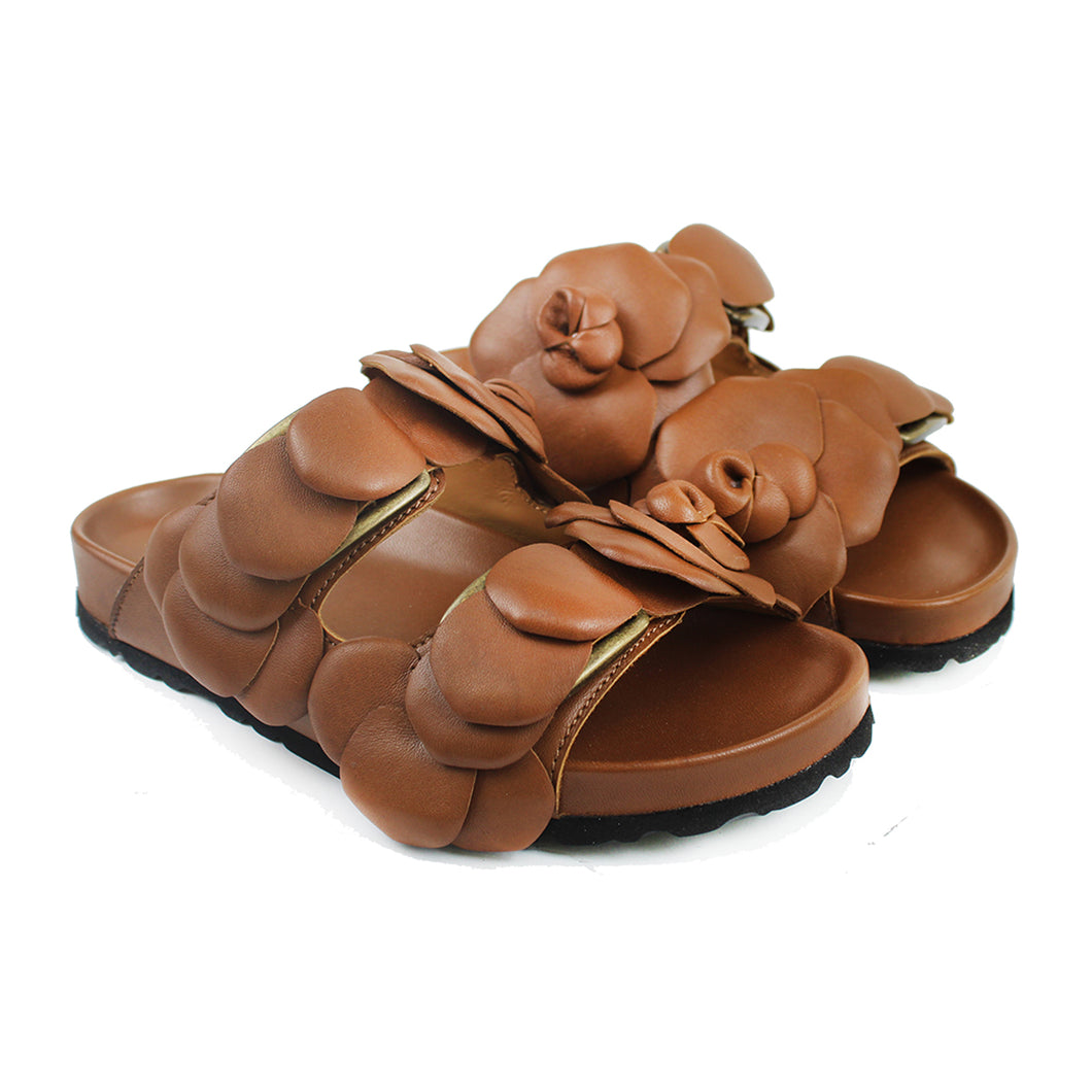 Double strap sandals in tan leather with ergonomic footbed