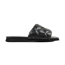 Load image into Gallery viewer, Black quilted slipper
