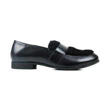 Carica l&#39;immagine nel visualizzatore di Gallery, Penny loafers in black polished calf and fluffy details
