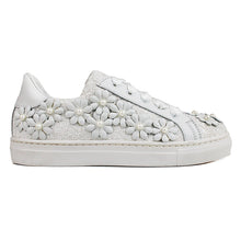 Load image into Gallery viewer, Trendy white sneakers with flowers and pearls
