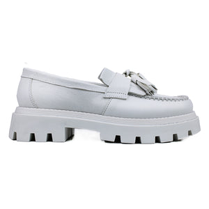 Full-white Tassel loafers in calf leather with chunky soles