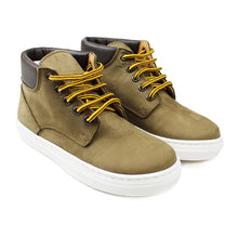 Carica l&#39;immagine nel visualizzatore di Gallery, High-top sneakers in kaki nubuk and white rubber soles
