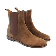 Load image into Gallery viewer, Chelsea boot in brown velour
